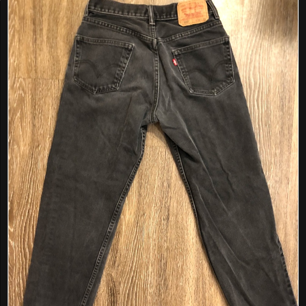 Black Levi jeans - Picture 2 of 4
